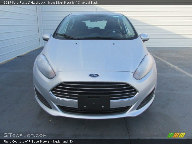 Ingot Silver Metallic / Charcoal Black 2015 Ford Fiesta S Hatchback