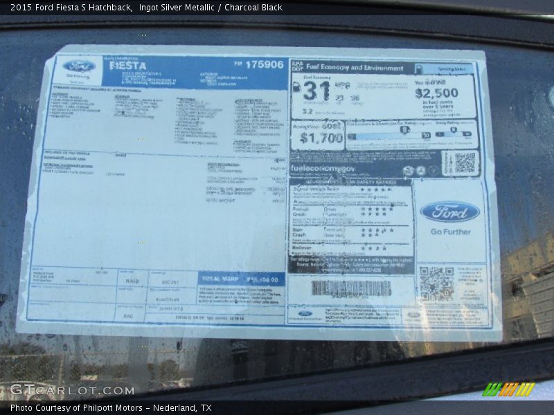 Ingot Silver Metallic / Charcoal Black 2015 Ford Fiesta S Hatchback
