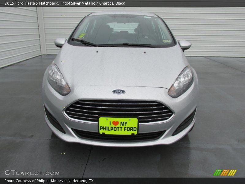 Ingot Silver Metallic / Charcoal Black 2015 Ford Fiesta S Hatchback
