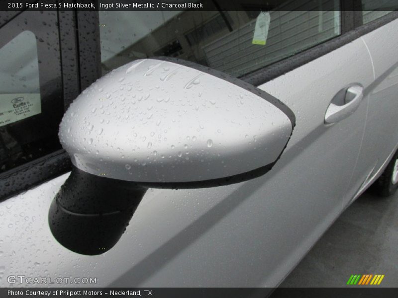 Ingot Silver Metallic / Charcoal Black 2015 Ford Fiesta S Hatchback