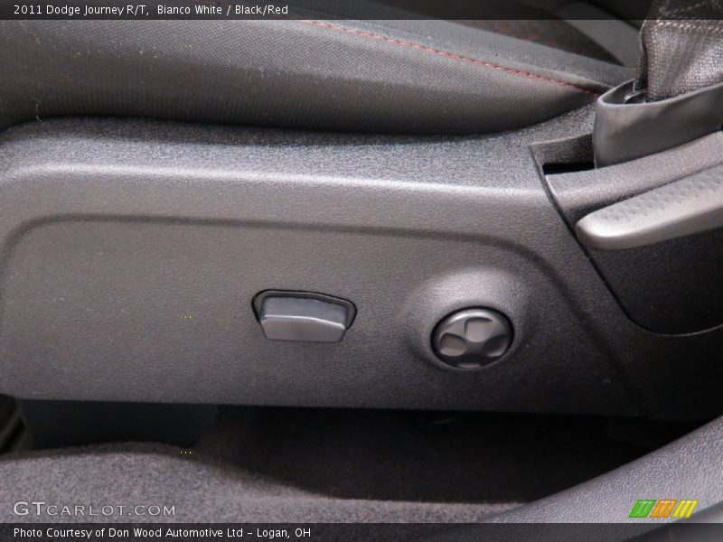 Bianco White / Black/Red 2011 Dodge Journey R/T