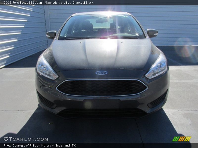 Magnetic Metallic / Charcoal Black 2015 Ford Focus SE Sedan