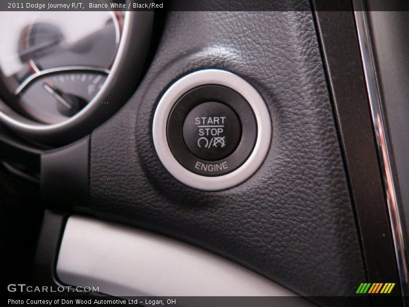 Bianco White / Black/Red 2011 Dodge Journey R/T