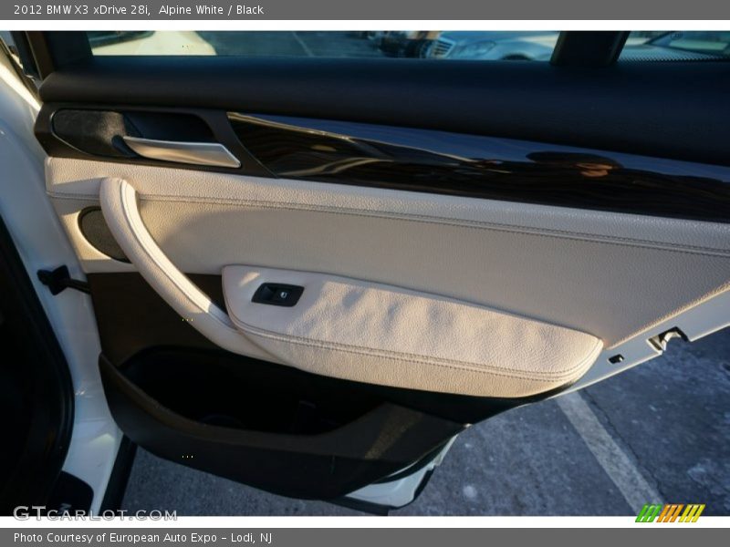 Alpine White / Black 2012 BMW X3 xDrive 28i