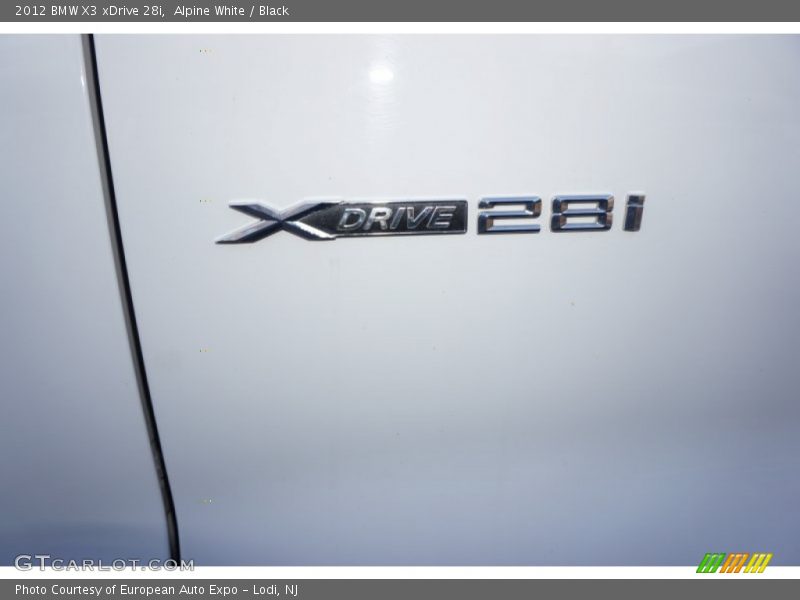 Alpine White / Black 2012 BMW X3 xDrive 28i