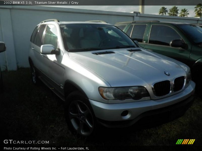 Titanium Silver Metallic / Grey 2002 BMW X5 3.0i