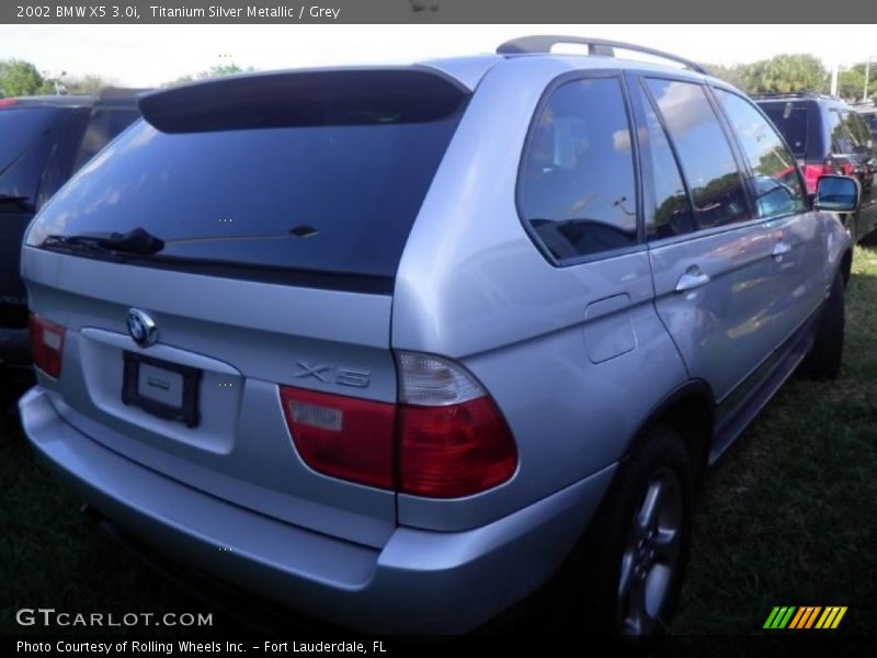 Titanium Silver Metallic / Grey 2002 BMW X5 3.0i