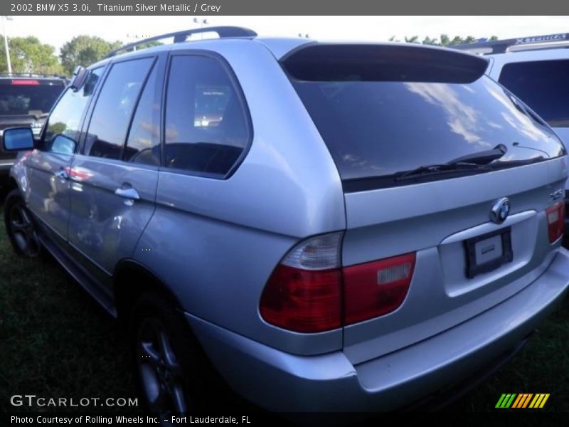 Titanium Silver Metallic / Grey 2002 BMW X5 3.0i