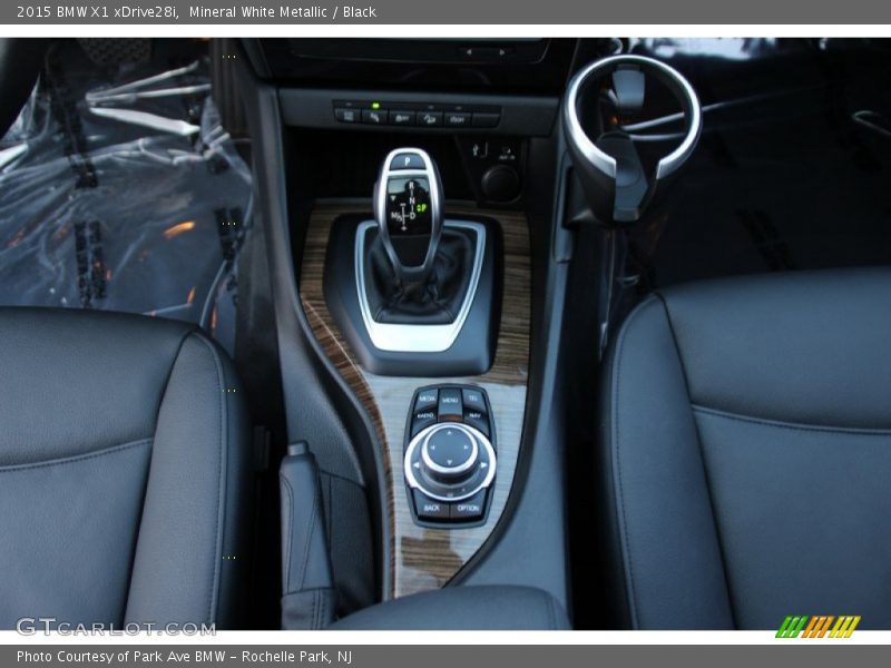 Mineral White Metallic / Black 2015 BMW X1 xDrive28i