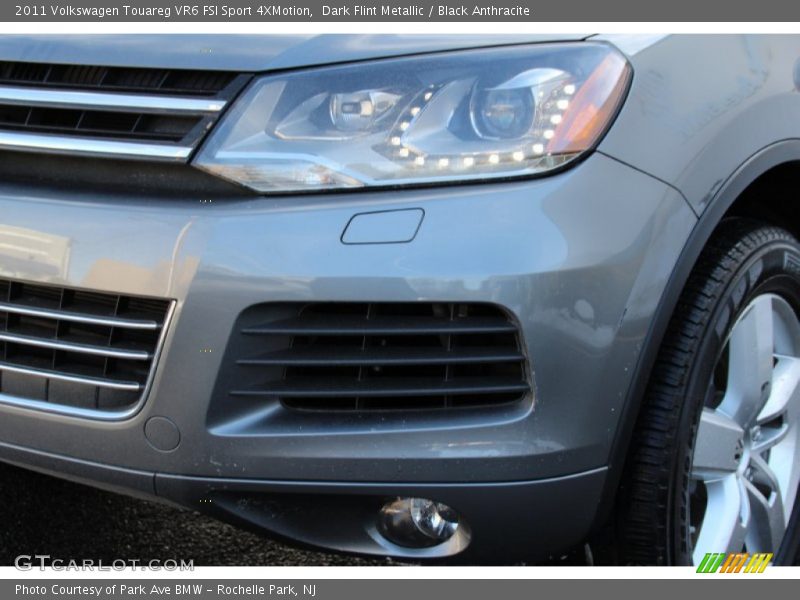 Dark Flint Metallic / Black Anthracite 2011 Volkswagen Touareg VR6 FSI Sport 4XMotion