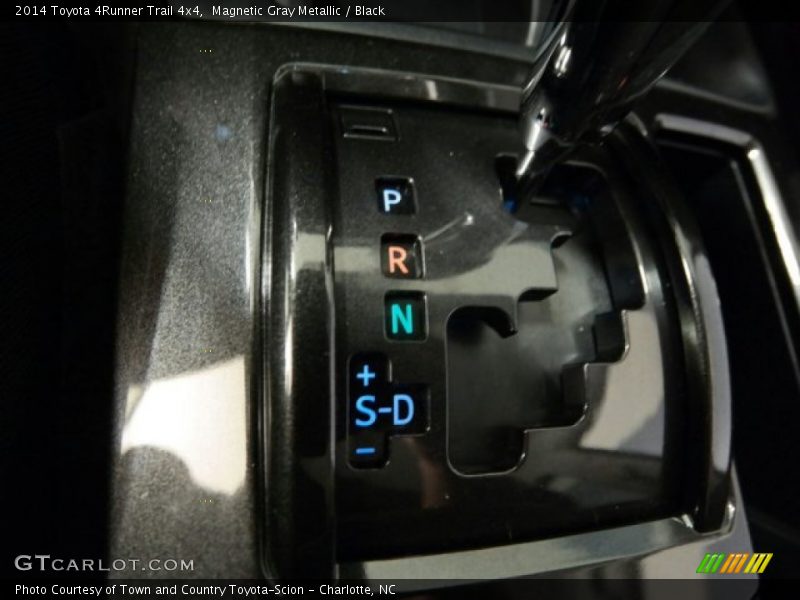 Magnetic Gray Metallic / Black 2014 Toyota 4Runner Trail 4x4