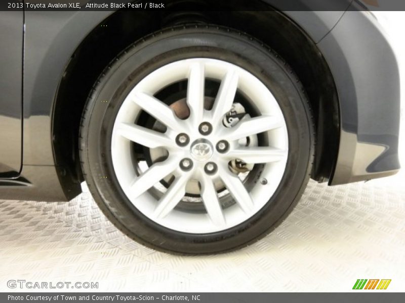 Attitude Black Pearl / Black 2013 Toyota Avalon XLE