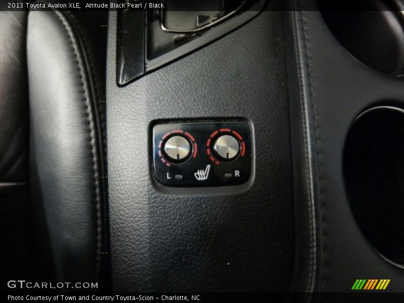 Attitude Black Pearl / Black 2013 Toyota Avalon XLE
