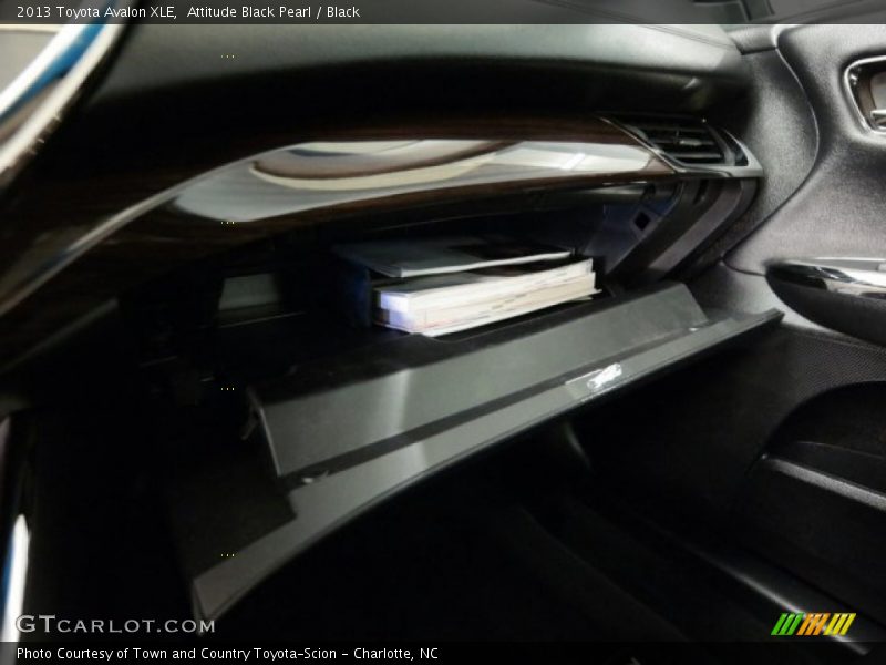 Attitude Black Pearl / Black 2013 Toyota Avalon XLE
