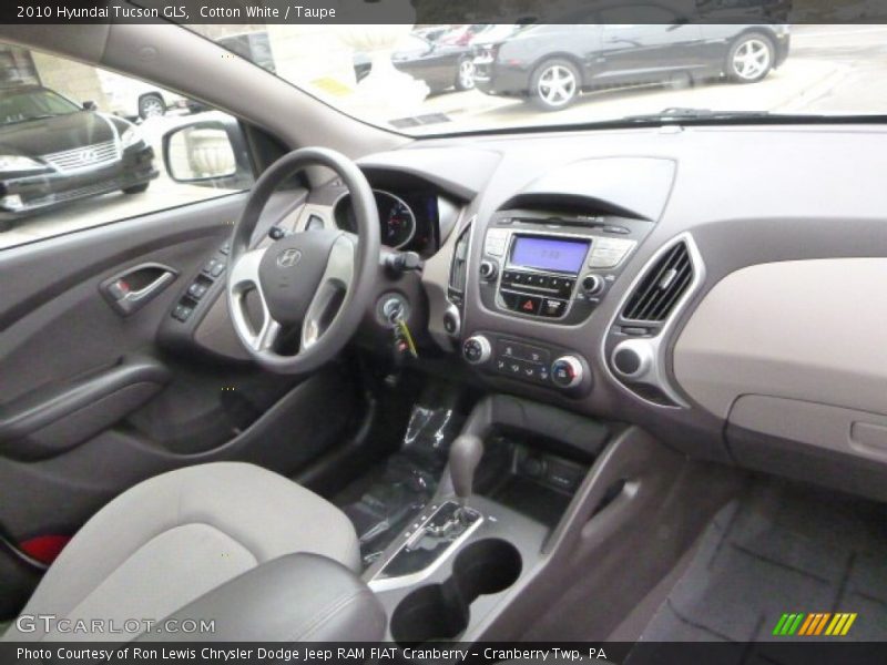 Cotton White / Taupe 2010 Hyundai Tucson GLS