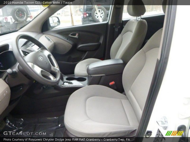 Cotton White / Taupe 2010 Hyundai Tucson GLS