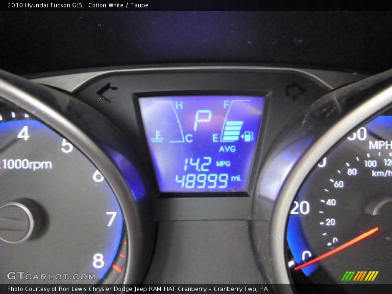 Cotton White / Taupe 2010 Hyundai Tucson GLS