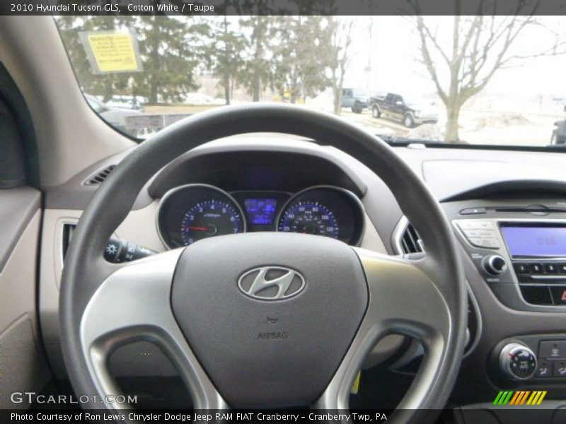 Cotton White / Taupe 2010 Hyundai Tucson GLS
