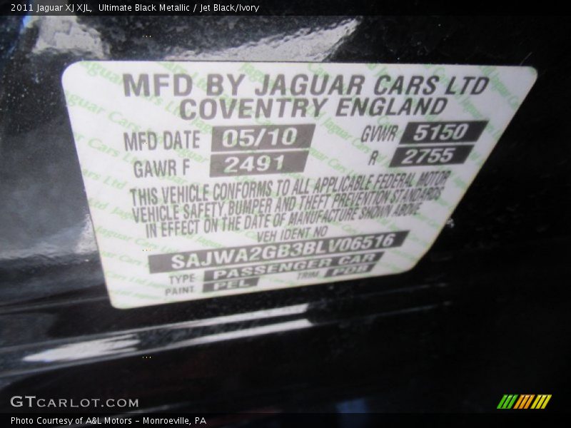 Ultimate Black Metallic / Jet Black/Ivory 2011 Jaguar XJ XJL