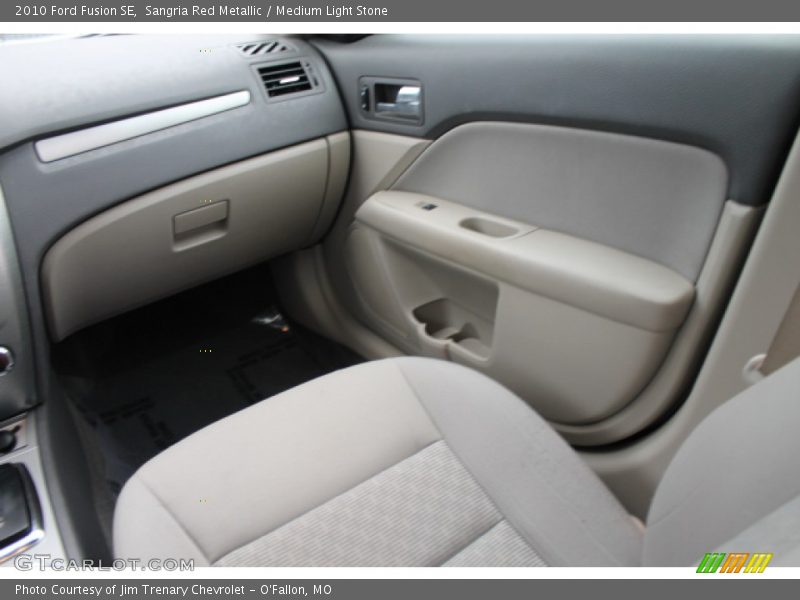 Sangria Red Metallic / Medium Light Stone 2010 Ford Fusion SE