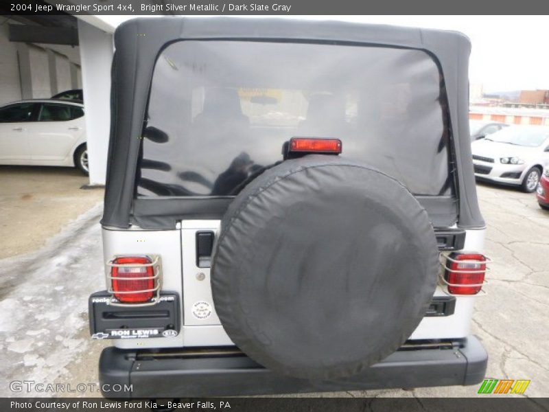 Bright Silver Metallic / Dark Slate Gray 2004 Jeep Wrangler Sport 4x4