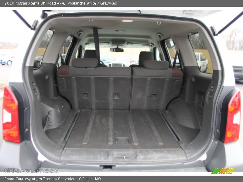 Avalanche White / Gray/Red 2010 Nissan Xterra Off Road 4x4