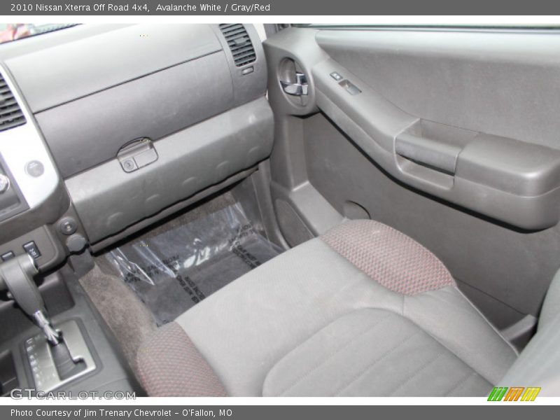 Avalanche White / Gray/Red 2010 Nissan Xterra Off Road 4x4