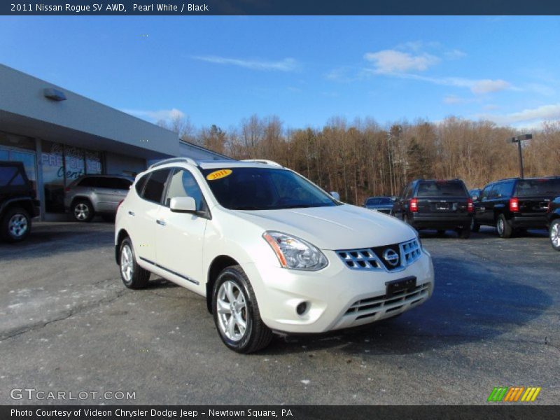 Pearl White / Black 2011 Nissan Rogue SV AWD