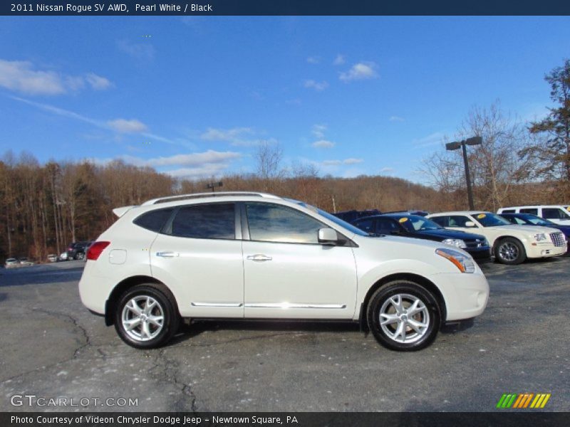 Pearl White / Black 2011 Nissan Rogue SV AWD