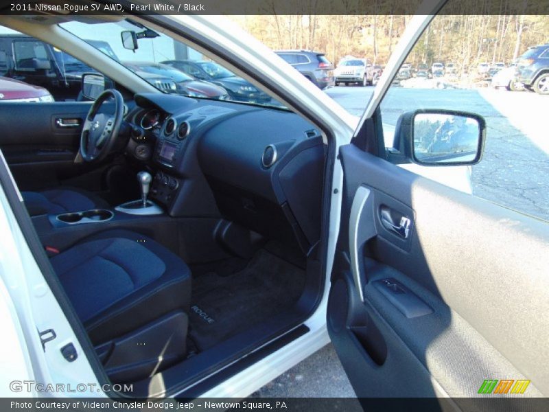 Pearl White / Black 2011 Nissan Rogue SV AWD