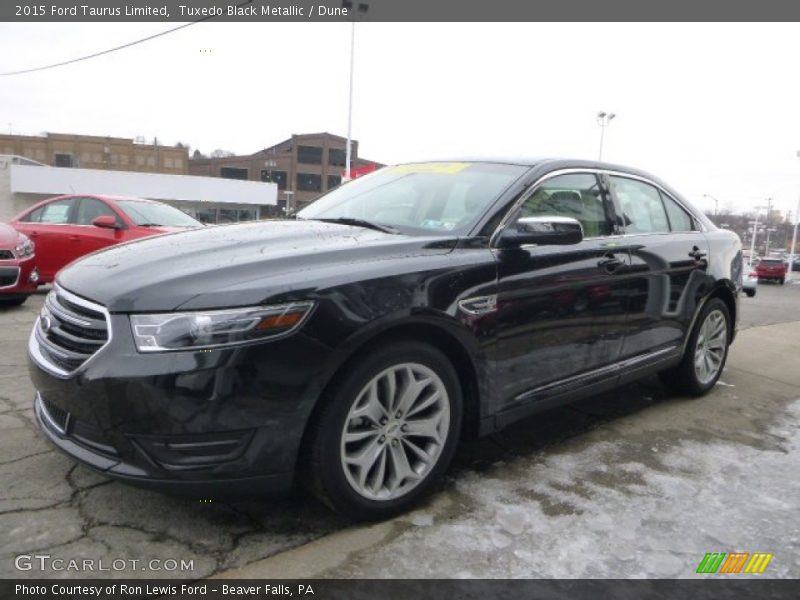 Tuxedo Black Metallic / Dune 2015 Ford Taurus Limited