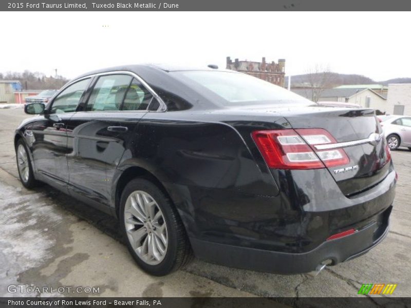 Tuxedo Black Metallic / Dune 2015 Ford Taurus Limited