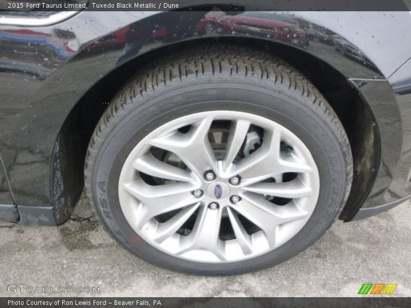 Tuxedo Black Metallic / Dune 2015 Ford Taurus Limited