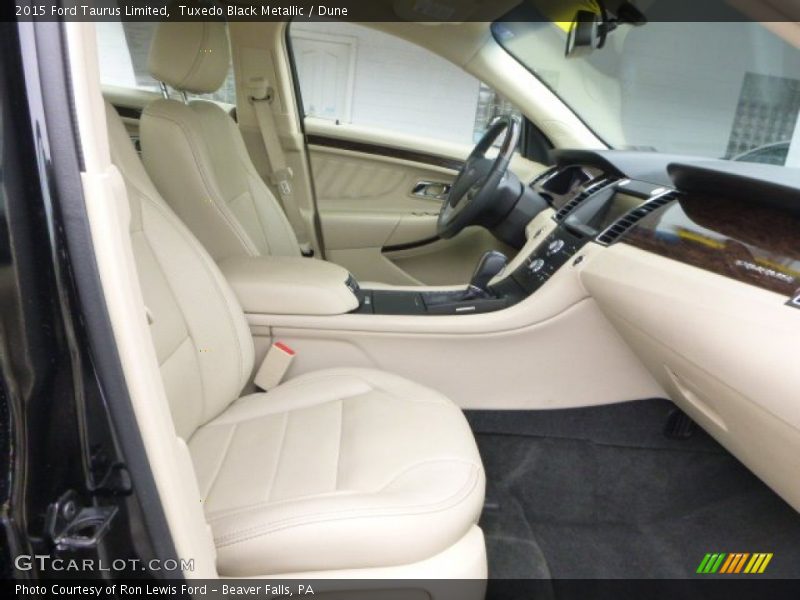 Tuxedo Black Metallic / Dune 2015 Ford Taurus Limited