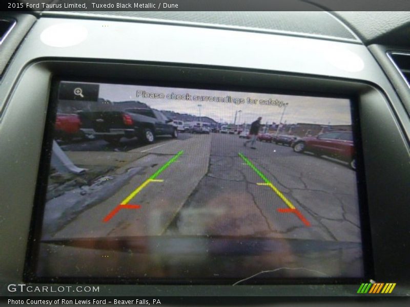 Tuxedo Black Metallic / Dune 2015 Ford Taurus Limited