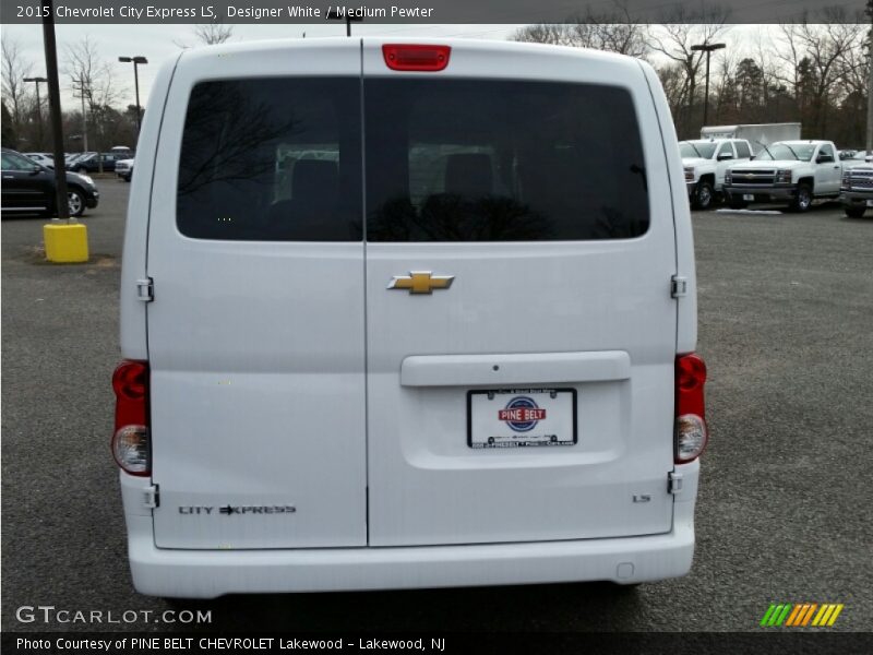 Designer White / Medium Pewter 2015 Chevrolet City Express LS