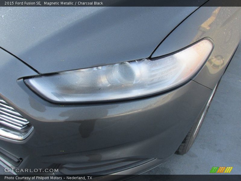 Magnetic Metallic / Charcoal Black 2015 Ford Fusion SE
