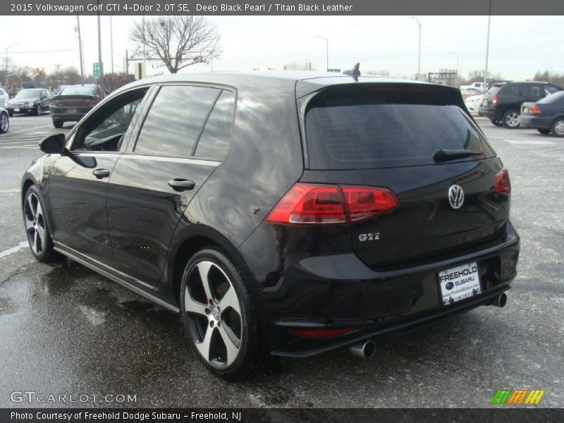 Deep Black Pearl / Titan Black Leather 2015 Volkswagen Golf GTI 4-Door 2.0T SE