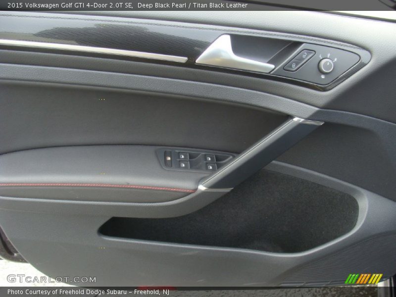 Deep Black Pearl / Titan Black Leather 2015 Volkswagen Golf GTI 4-Door 2.0T SE