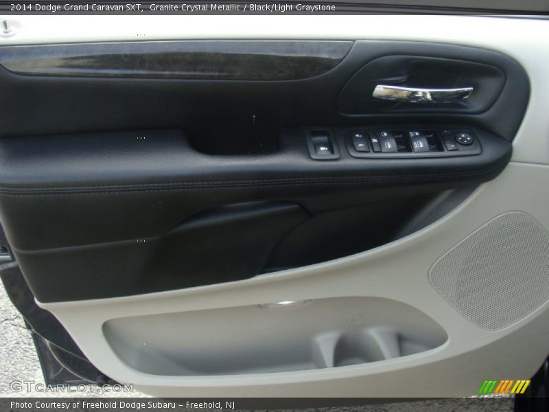 Granite Crystal Metallic / Black/Light Graystone 2014 Dodge Grand Caravan SXT