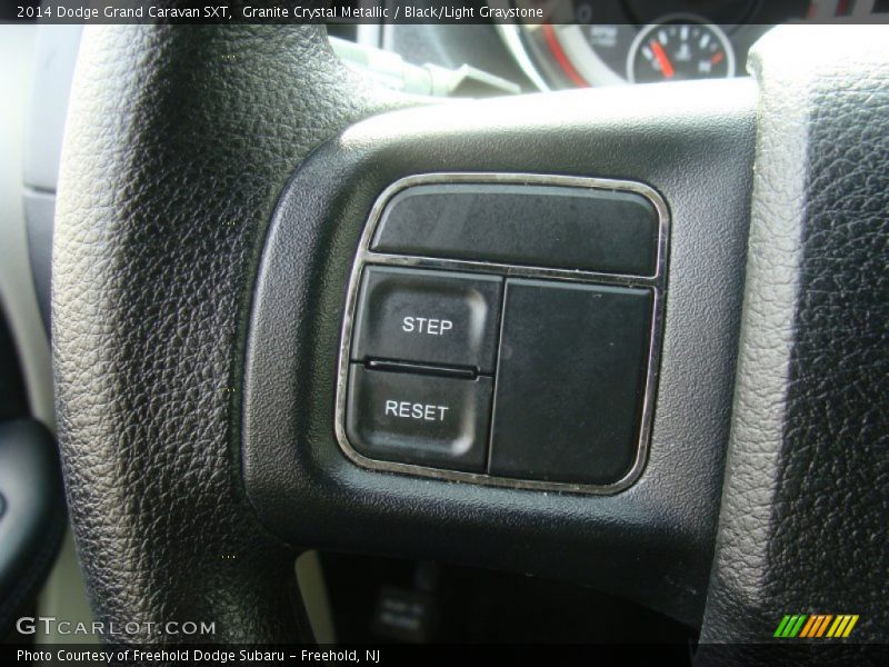 Granite Crystal Metallic / Black/Light Graystone 2014 Dodge Grand Caravan SXT