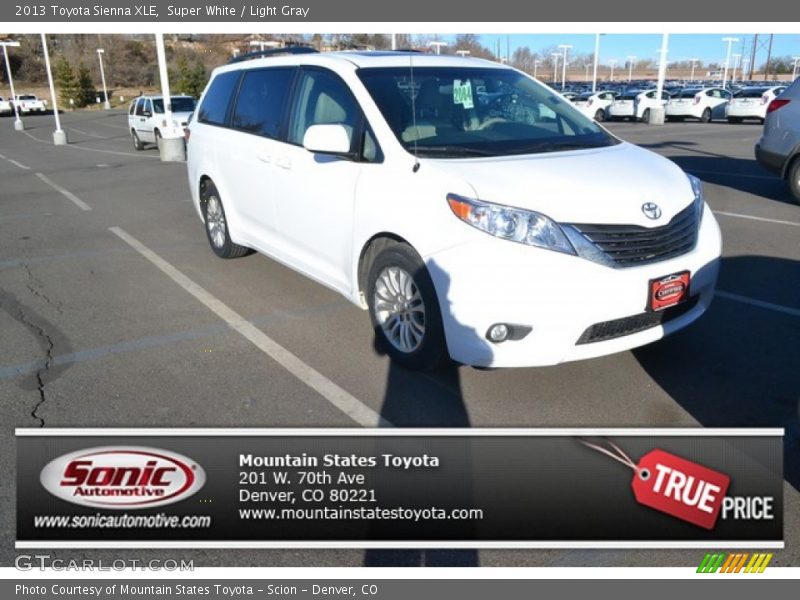 Super White / Light Gray 2013 Toyota Sienna XLE