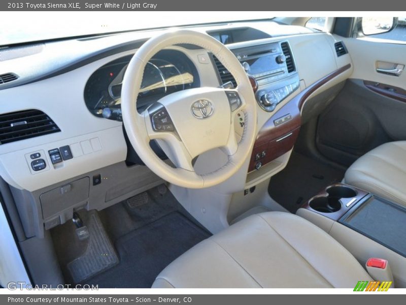 Super White / Light Gray 2013 Toyota Sienna XLE