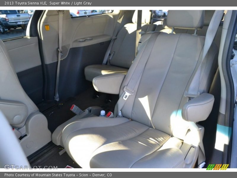 Super White / Light Gray 2013 Toyota Sienna XLE