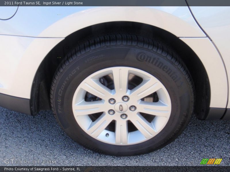 Ingot Silver / Light Stone 2011 Ford Taurus SE