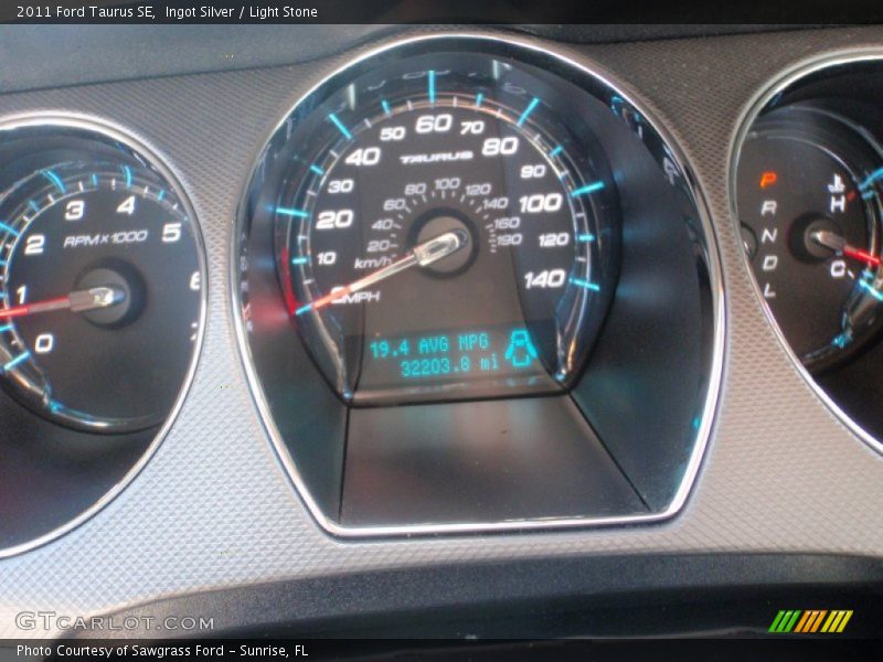 Ingot Silver / Light Stone 2011 Ford Taurus SE