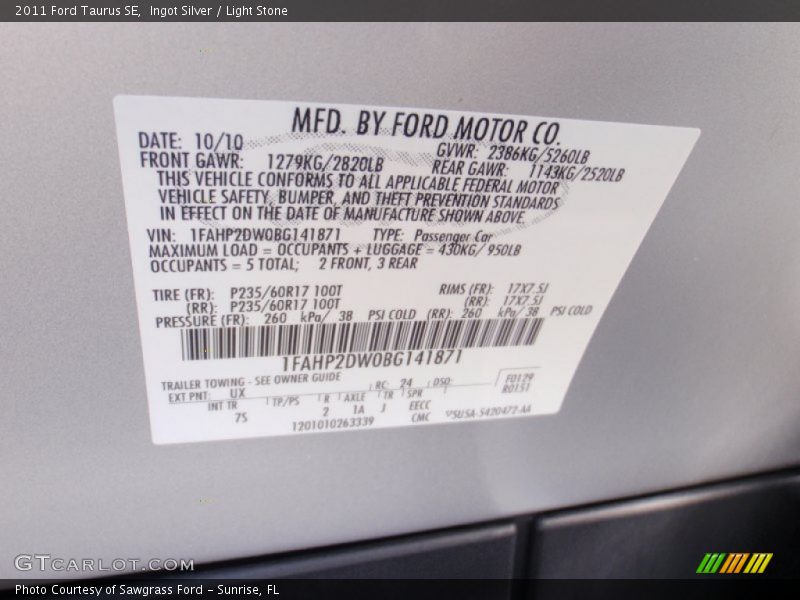 Ingot Silver / Light Stone 2011 Ford Taurus SE