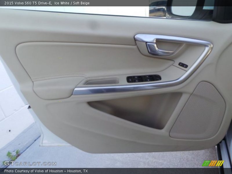 Ice White / Soft Beige 2015 Volvo S60 T5 Drive-E