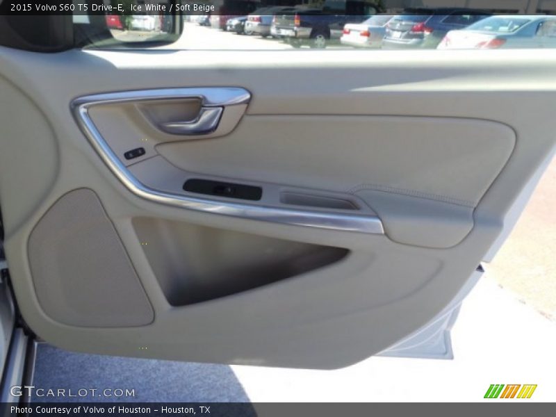 Ice White / Soft Beige 2015 Volvo S60 T5 Drive-E
