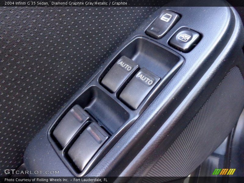 Diamond Graphite Gray Metallic / Graphite 2004 Infiniti G 35 Sedan